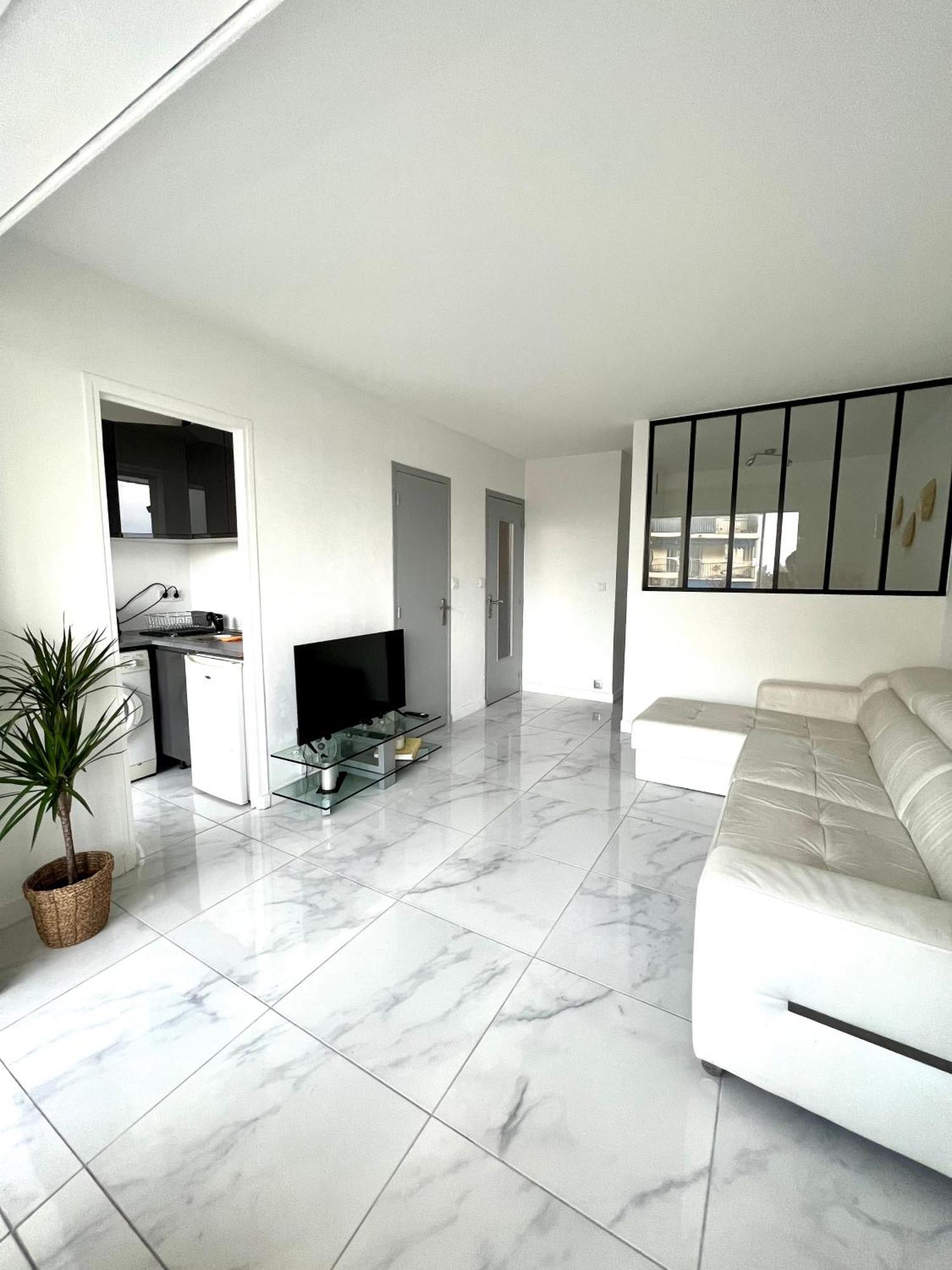 Studio 4 Couchages A 12 Min De La Plage A Pied Avec Wifi, Le Parking Est En Option Antibes Exterior foto