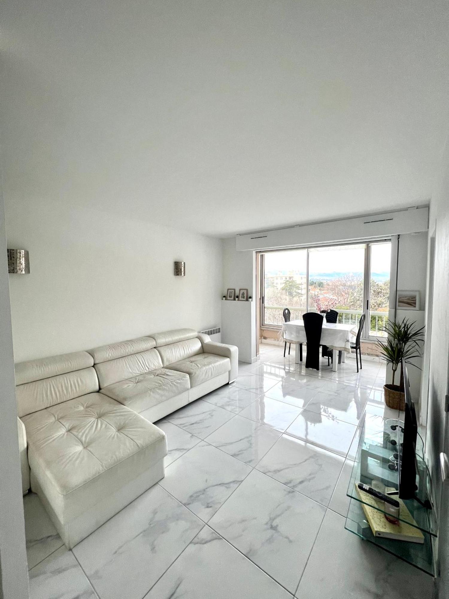 Studio 4 Couchages A 12 Min De La Plage A Pied Avec Wifi, Le Parking, Linge De Lits, Et Serviettes Sont En Option Antibes Exterior foto