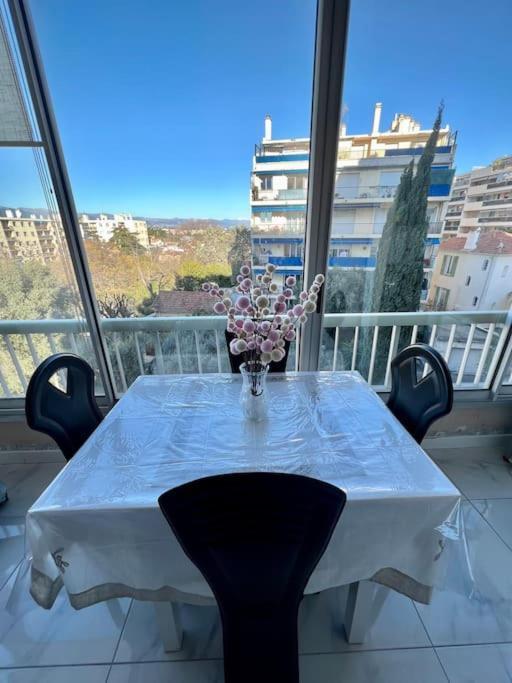 Studio 4 Couchages A 12 Min De La Plage A Pied Avec Wifi, Le Parking, Linge De Lits, Et Serviettes Sont En Option Antibes Exterior foto